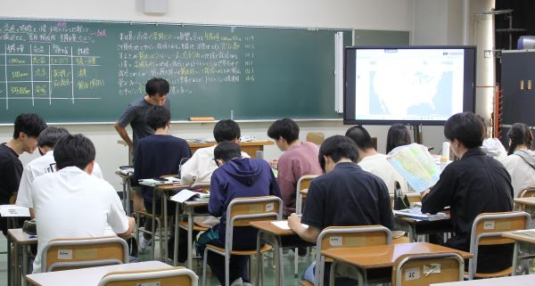 070730　３年地理演習 (9).JPG